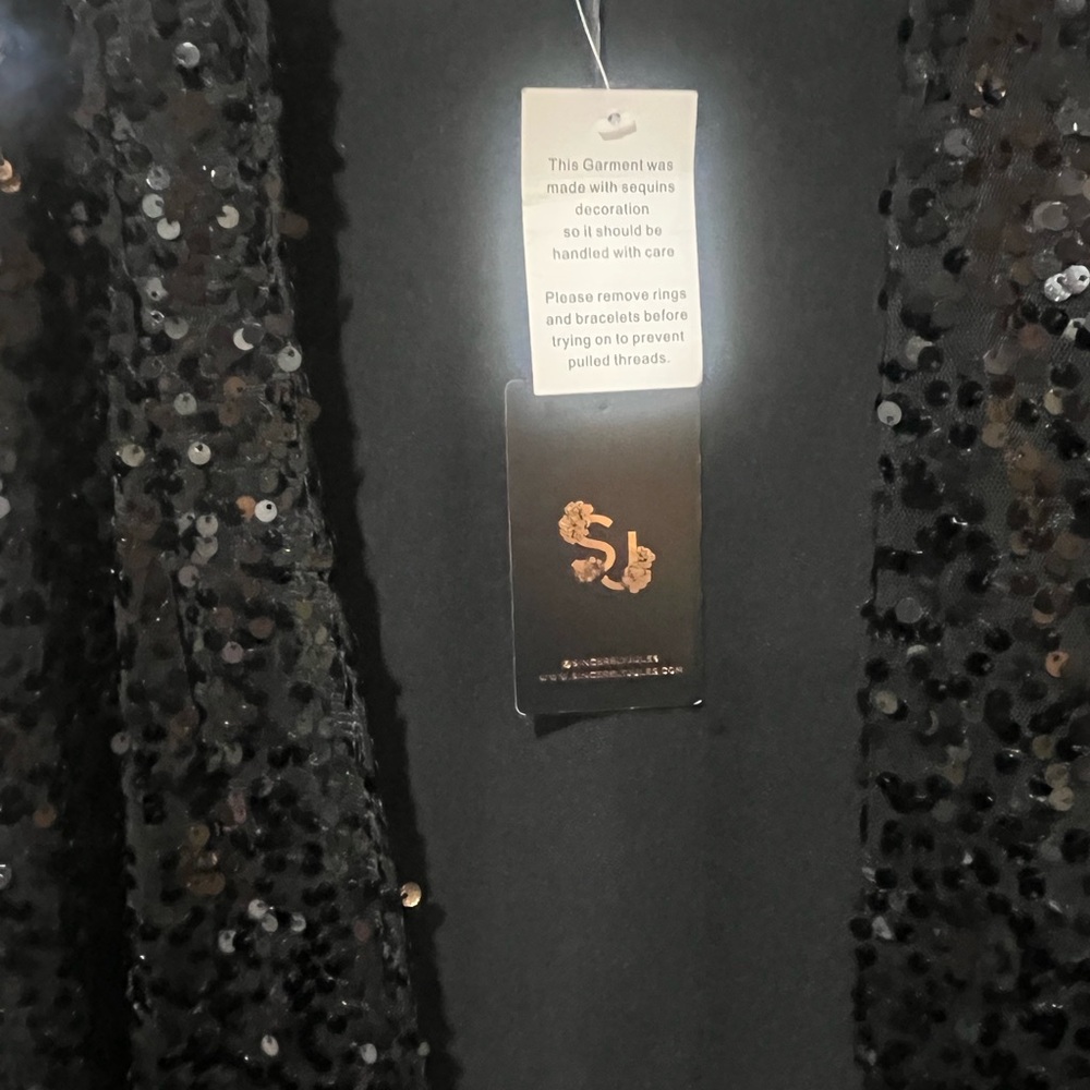 Long sequence blazer. - Picture 6 of 9